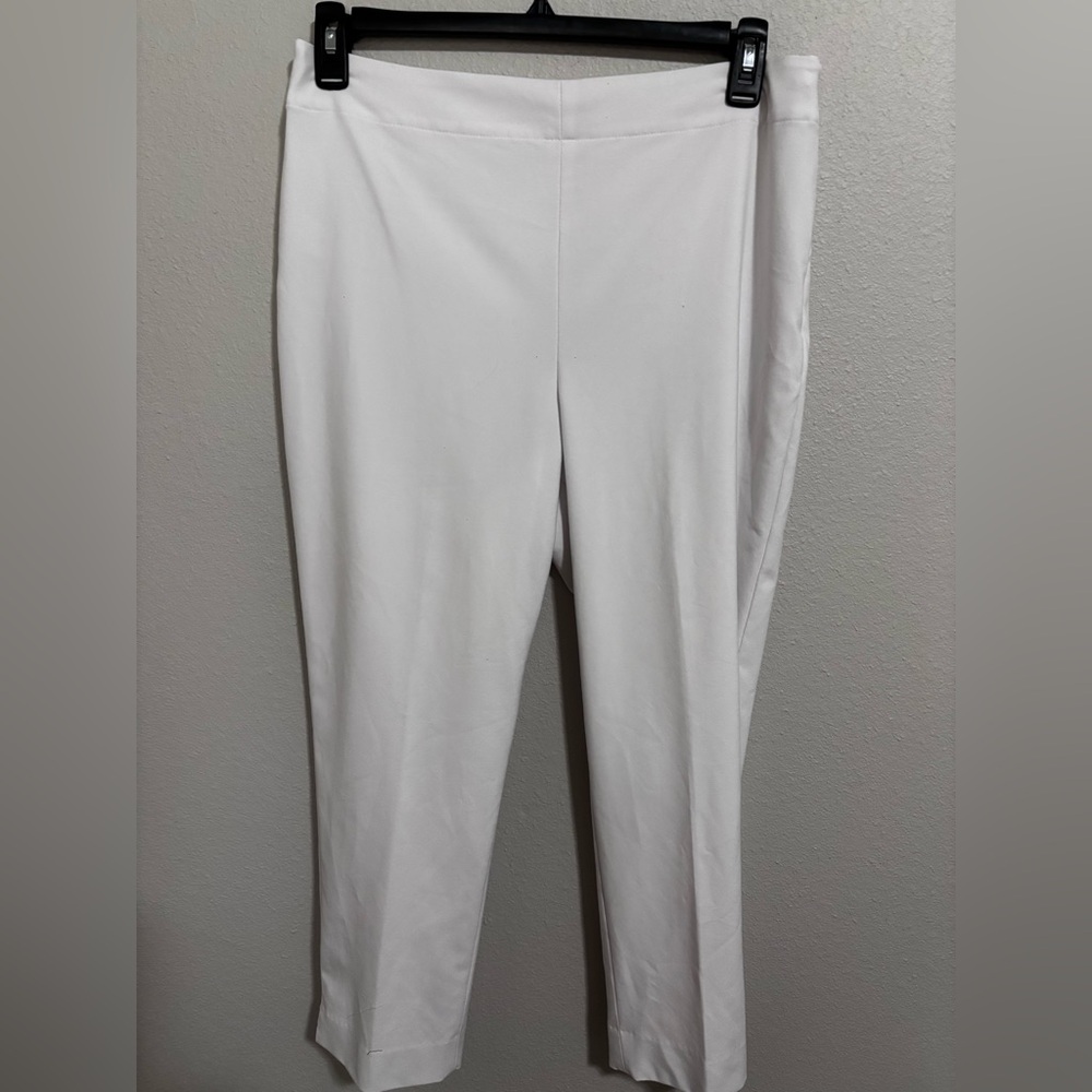 Talbots women’s petite white capris with Hollywood waist